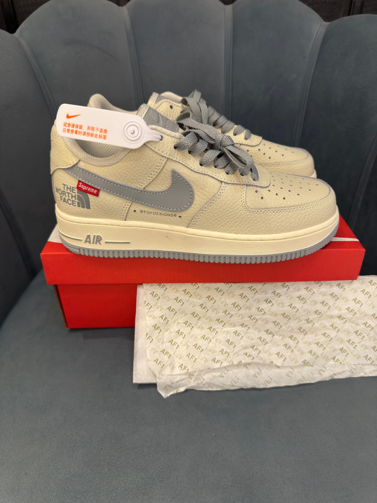 NIKE AIRFORCE NORTH FACE X SUPREME OFF WHITE