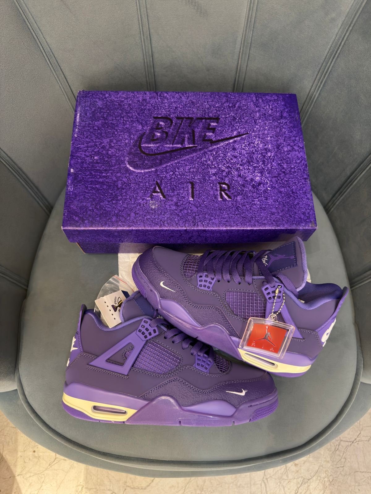 AIR JORDANS RETRO 4 NIGEL SYLVESTER PURPLE
