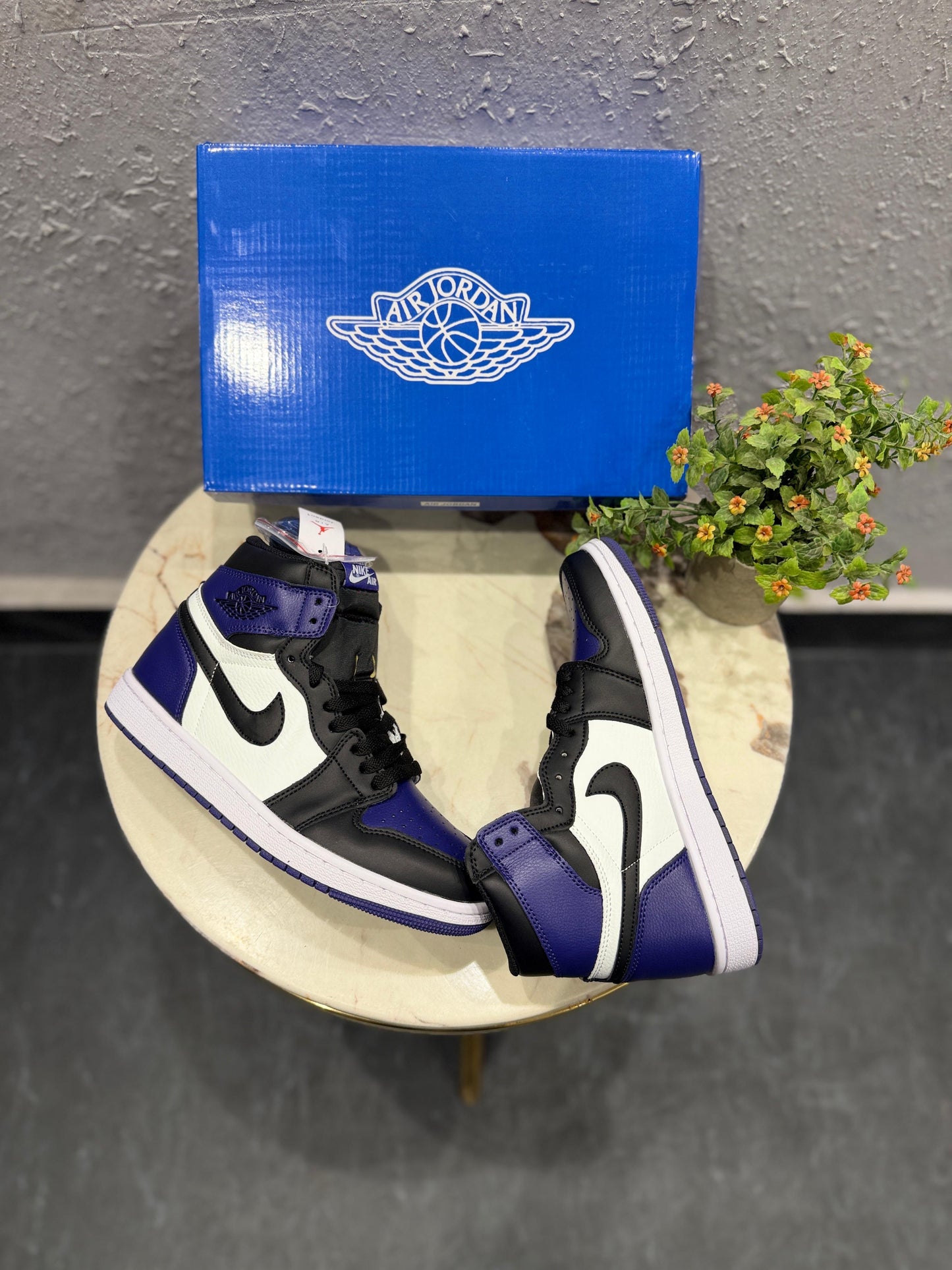 NIKE AIR JORDAN ONE PURPLE