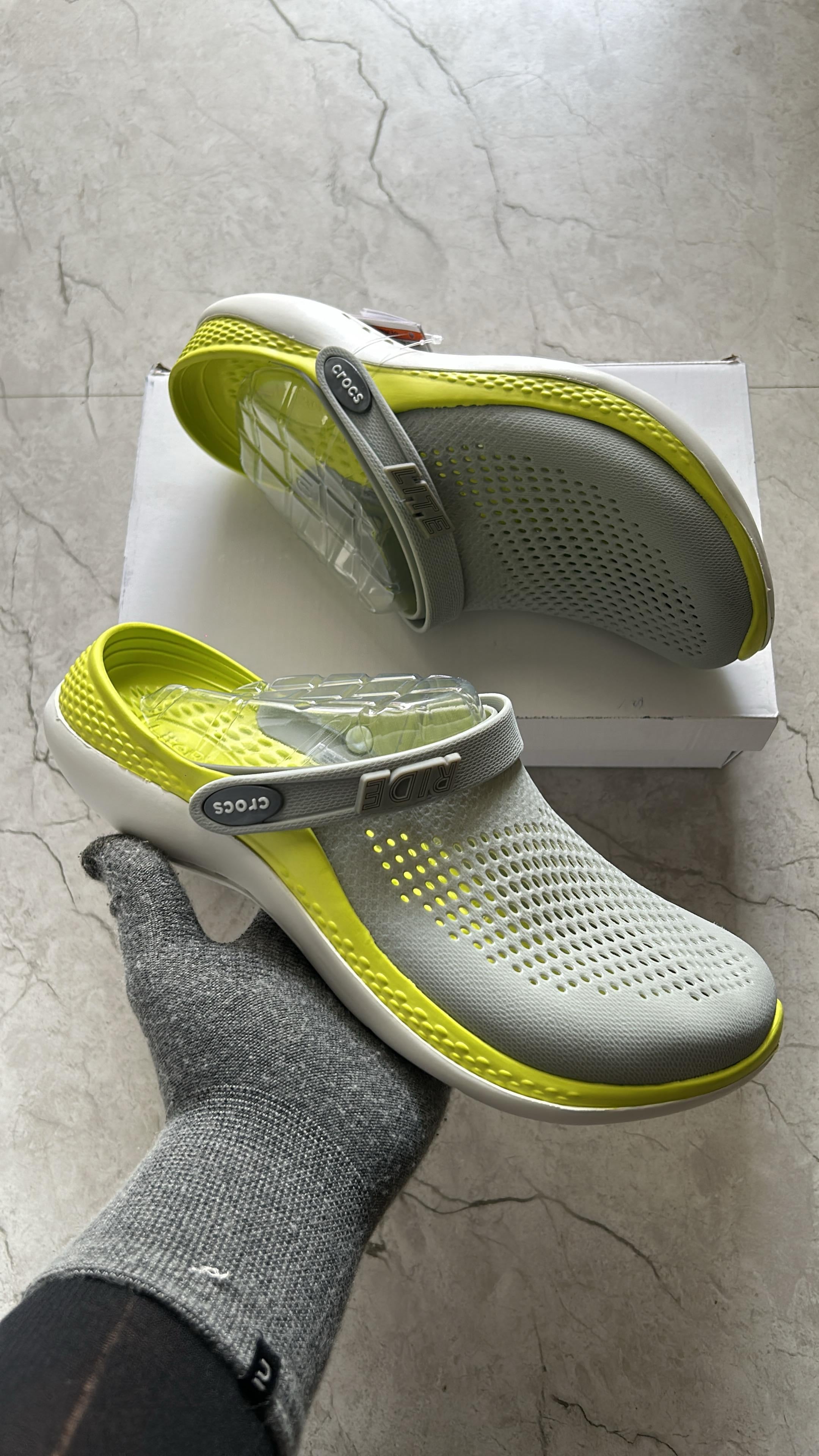 CROCS LITERIDE 360 NEON GREEN – Snapkicks