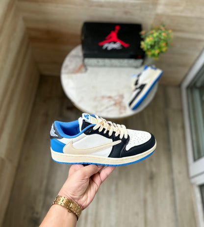 AIR JORDANS RETRO 1 TRAVIS  SCOTT FRAGMENT LOW