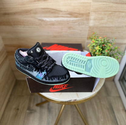 AIR JORDANS 1 LOW FORTUNE FLY