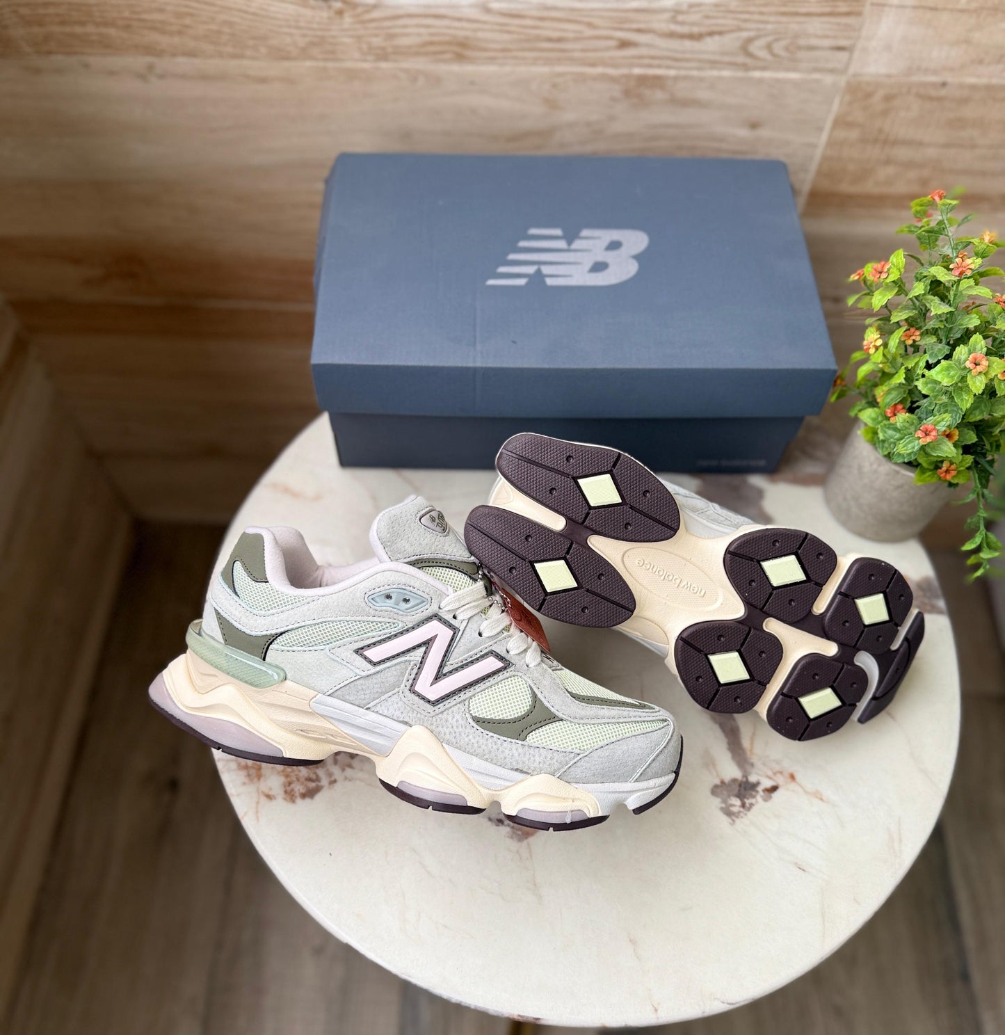 NEW BALANCE 9060 OLIVINE