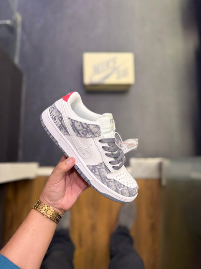NIKE SB DUNK DIOR 2025