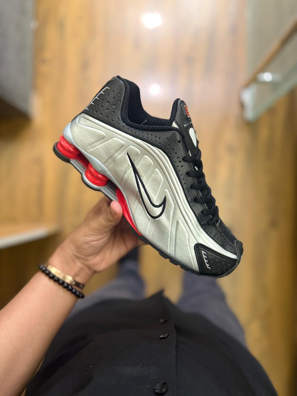 NIKE SHOX SILVER BLACK RED
