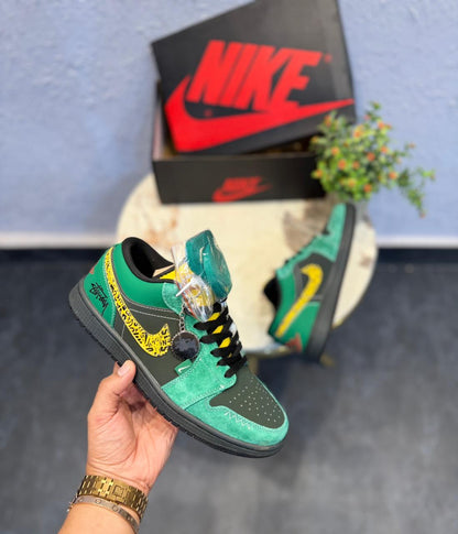 AIR JORDANS RETRO 1 STUSSY GREEN BLACK YELLOW KEYCHAIN