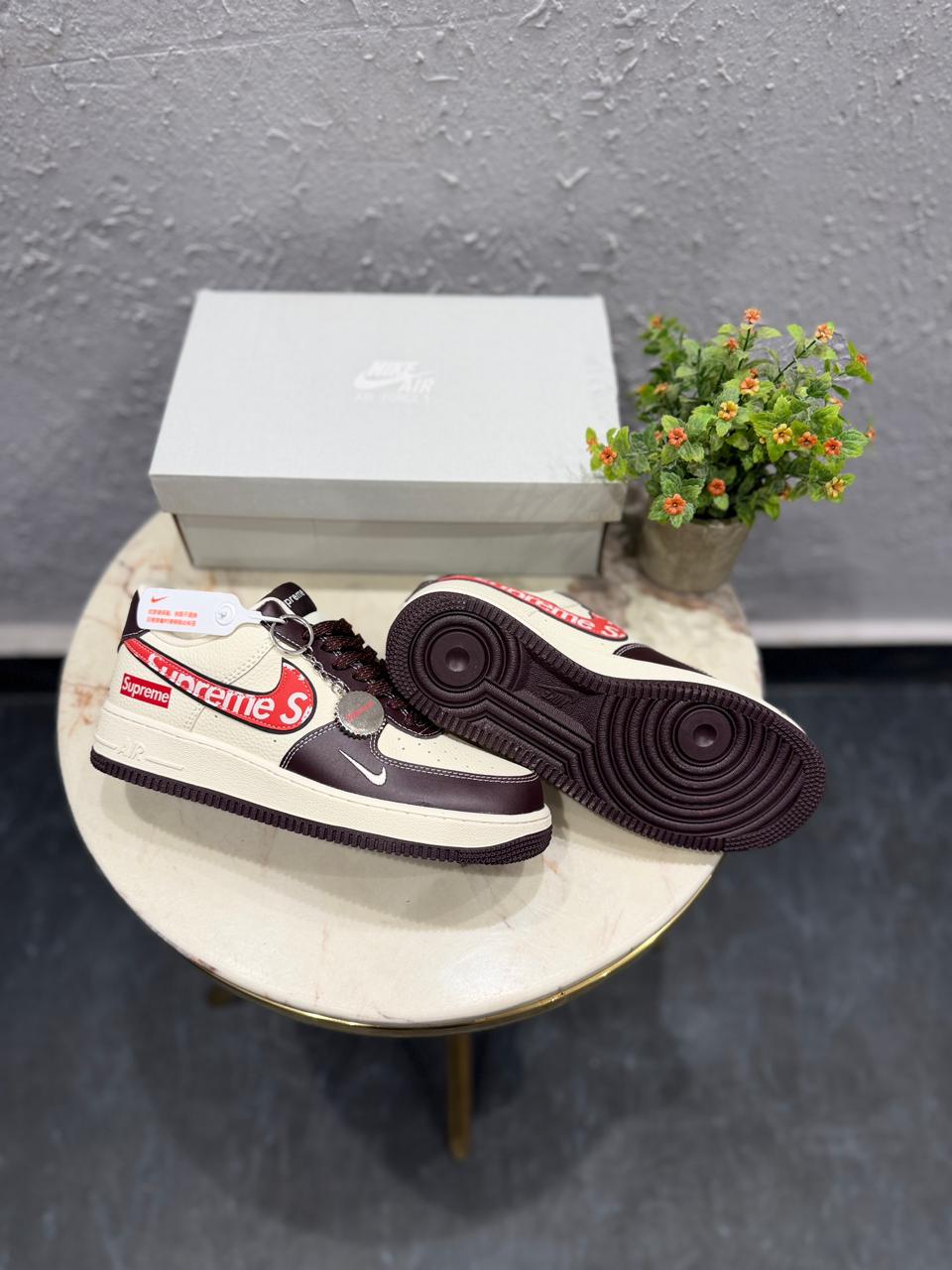 NIKE AIRFORCE SUPREME