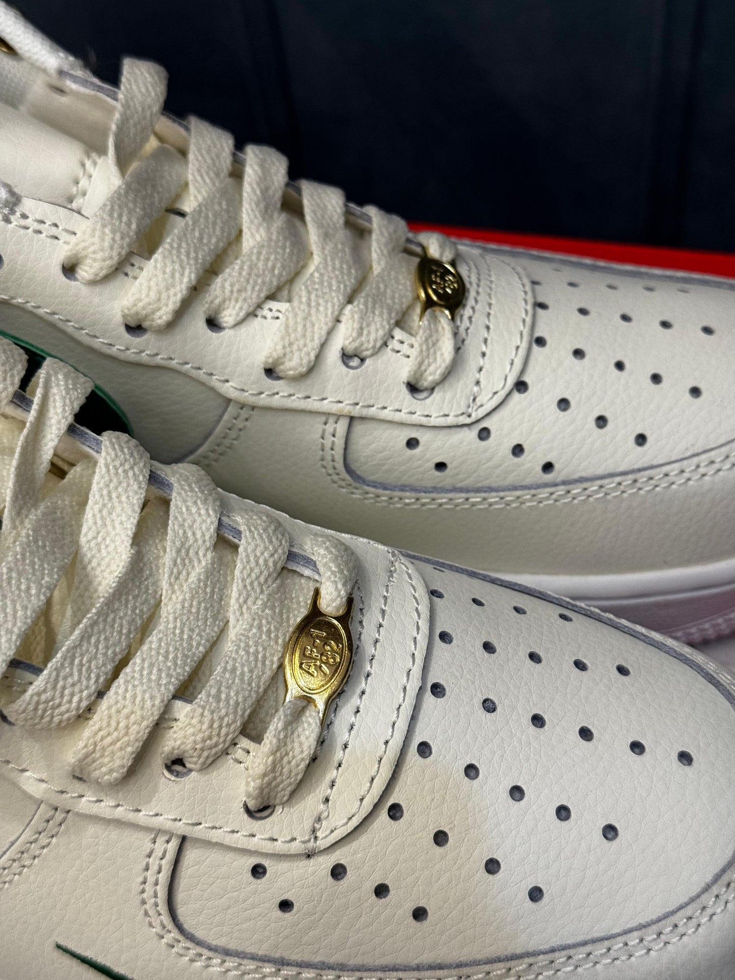 NIKE AIR FORCE 1 LOW 07 LV8 40TH ANNIVERSARY SAIL MALACHITE
