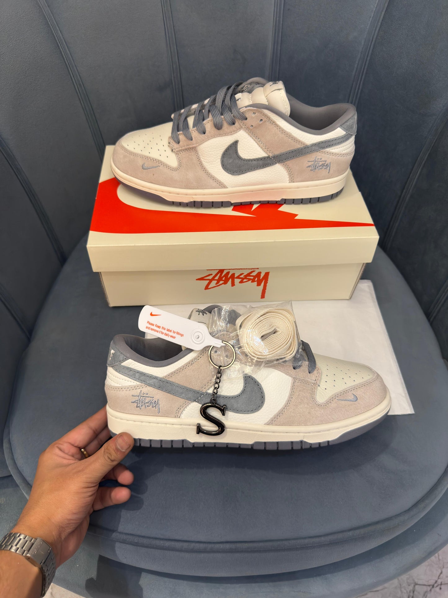 NIKE SB DUNK STUSSY WHITE CARBON BEIGE