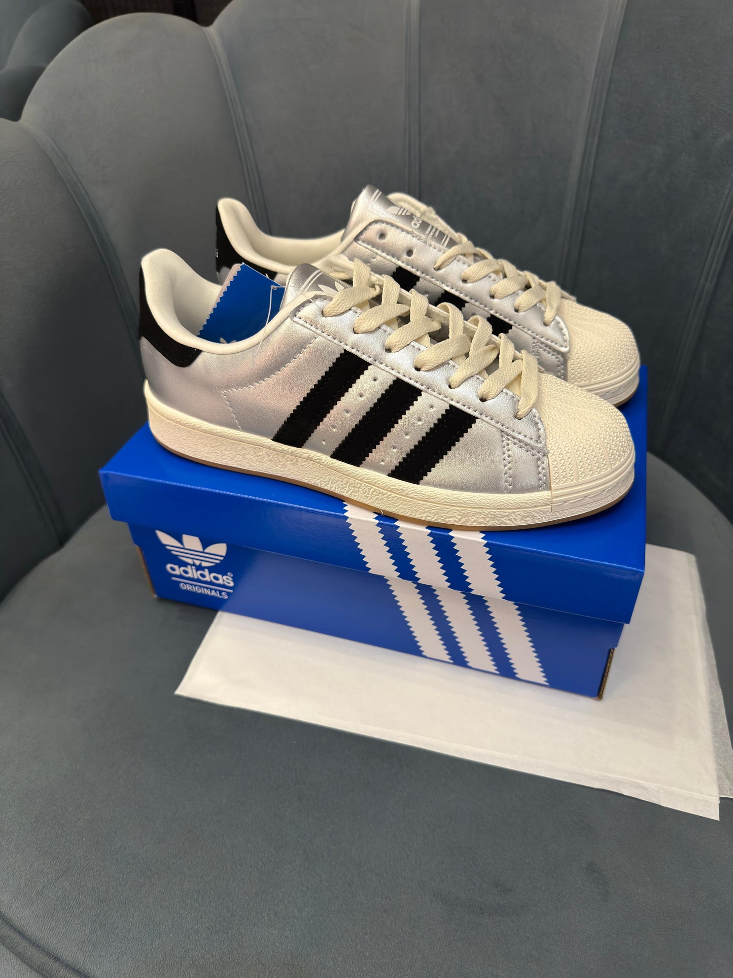 ADIDAS SUPERSTAR SILVER WHITE GUM