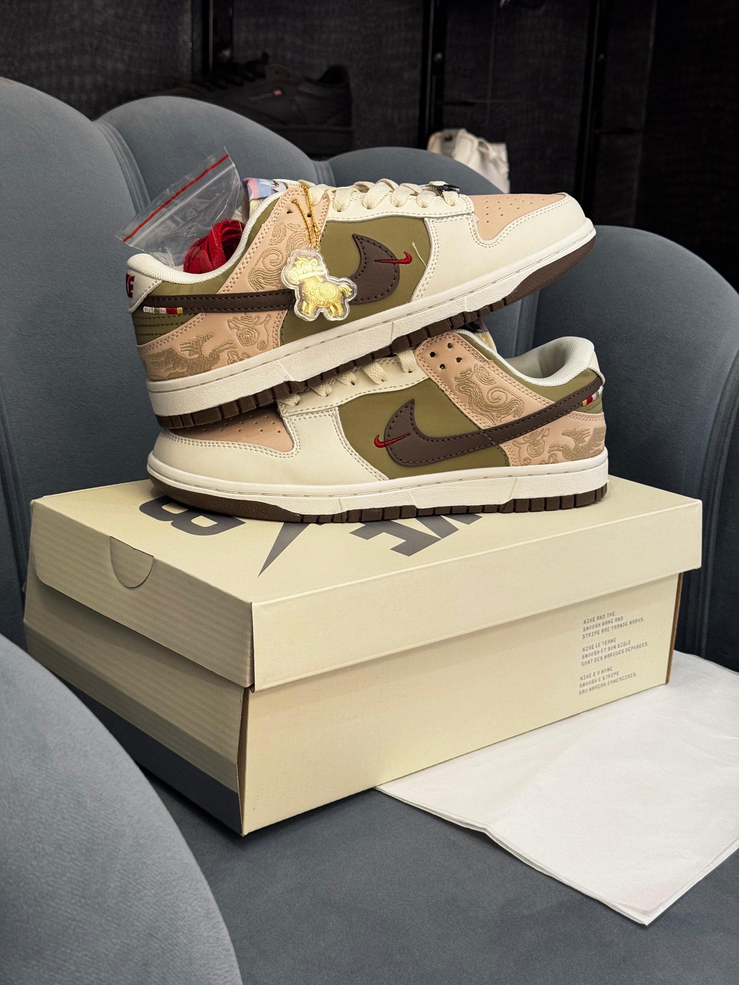 NIKE SB DUNK YEAR OF THE HORSE