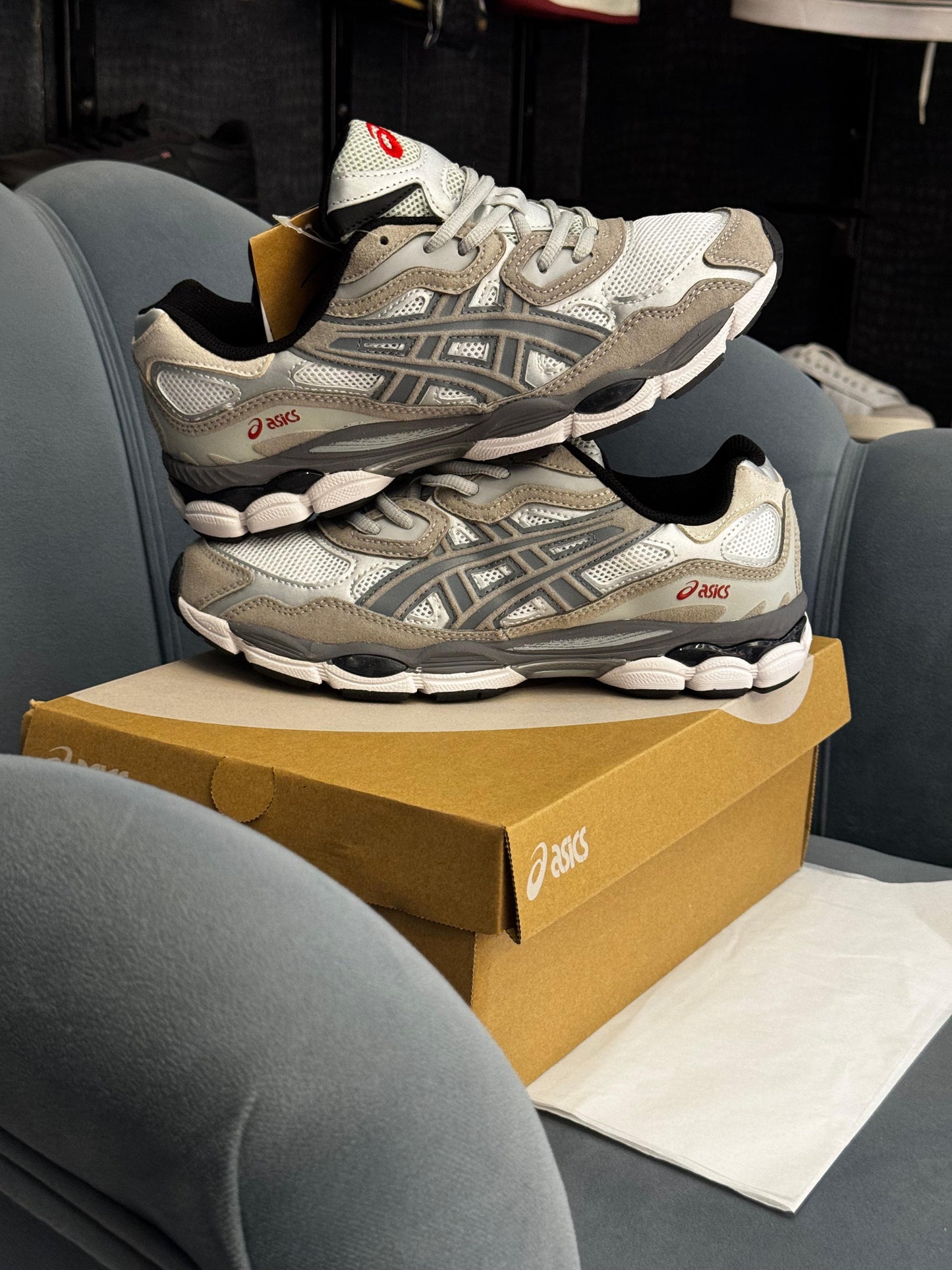 ASICS NYC CREAM MOONROCK GEL