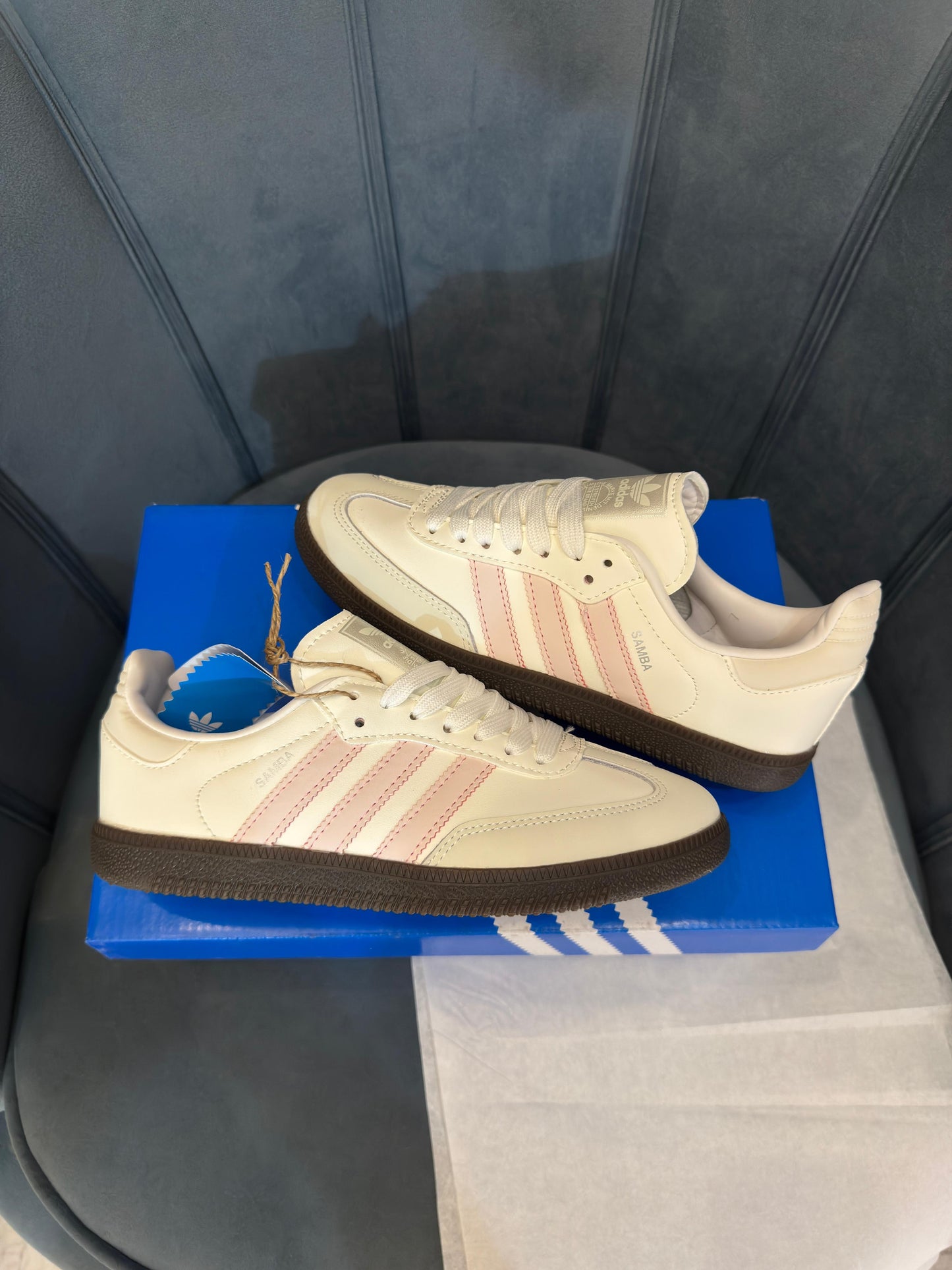 ADIDAS ORIGINALS SAMBA BABY PINK