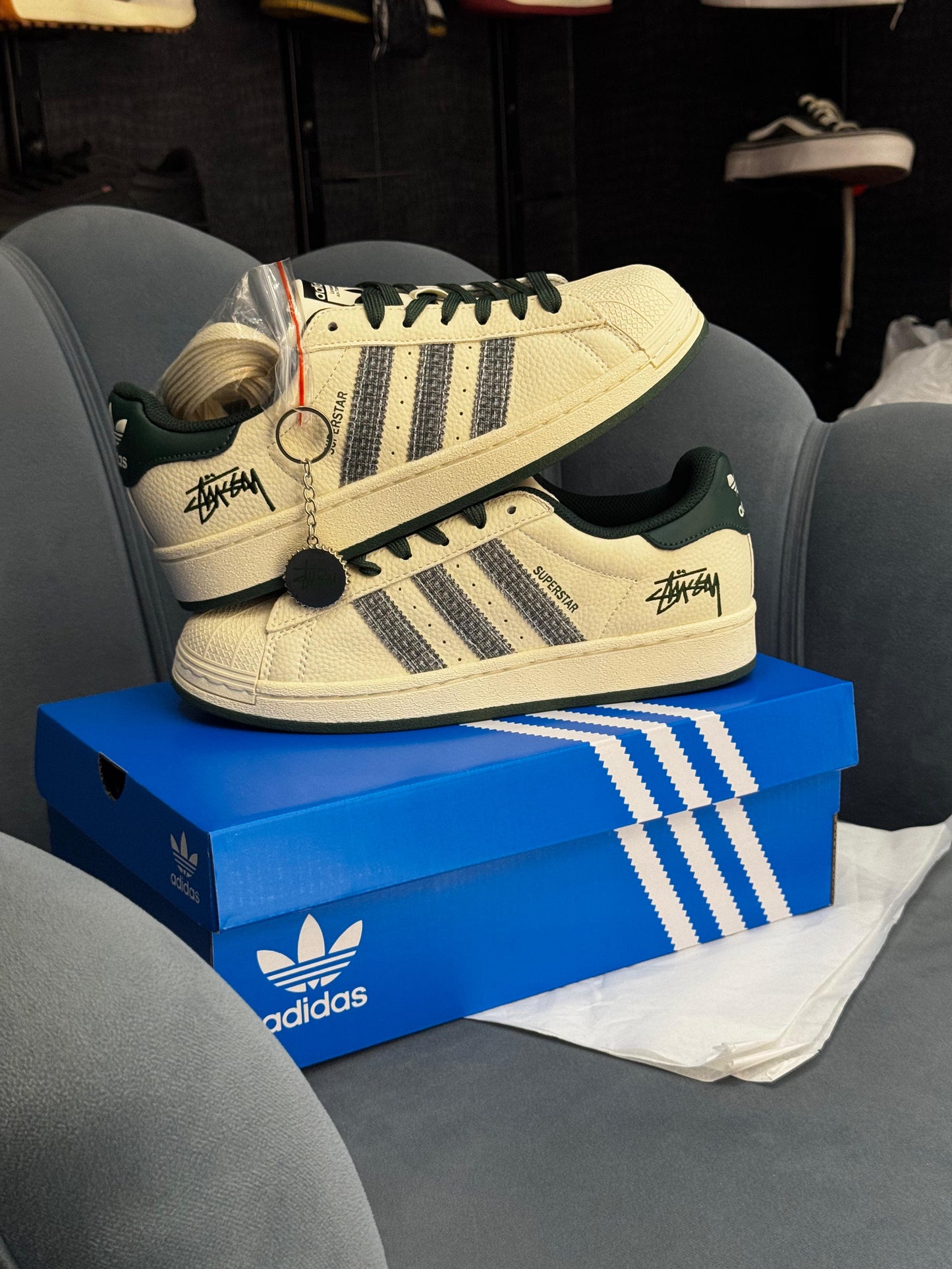 ADIDAS SUPERSTAR X STUSSY KEYCHAIN