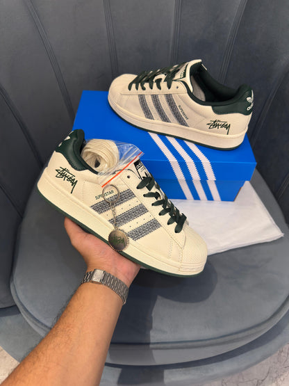 ADIDAS SUPERSTAR X STUSSY KEYCHAIN