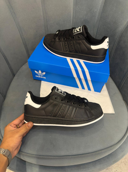 ADIDAS ORIGINALS SUPERSTAR  BLACK WHITE SOLE