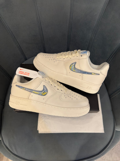 NIKE AIRFORCE ONE IREDESCENT PIXEL JELLY