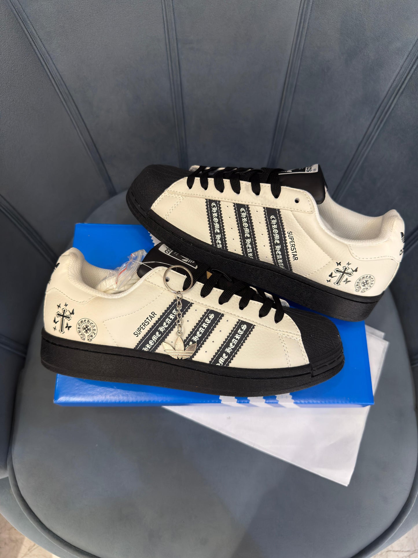ADIDAS ORIGINAL SUPERSTAR HEART CHROME