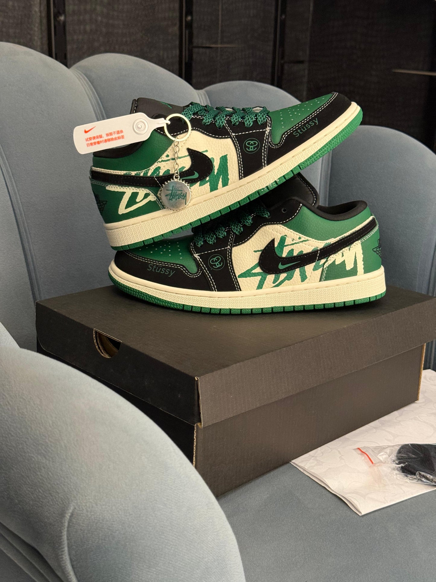 AIR JORDANS RETRO 1 X STUSSY GREEN 2026
