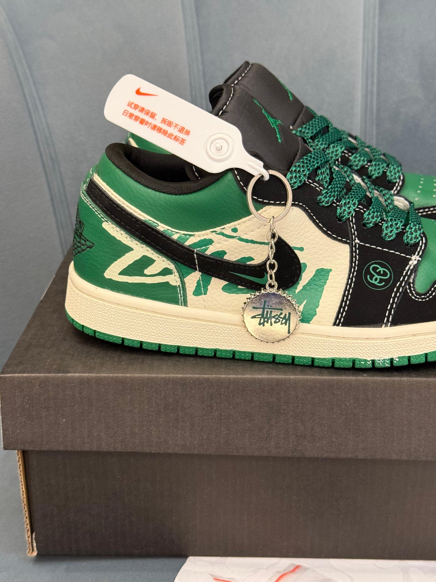 AIR JORDANS RETRO 1 X STUSSY GREEN 2026