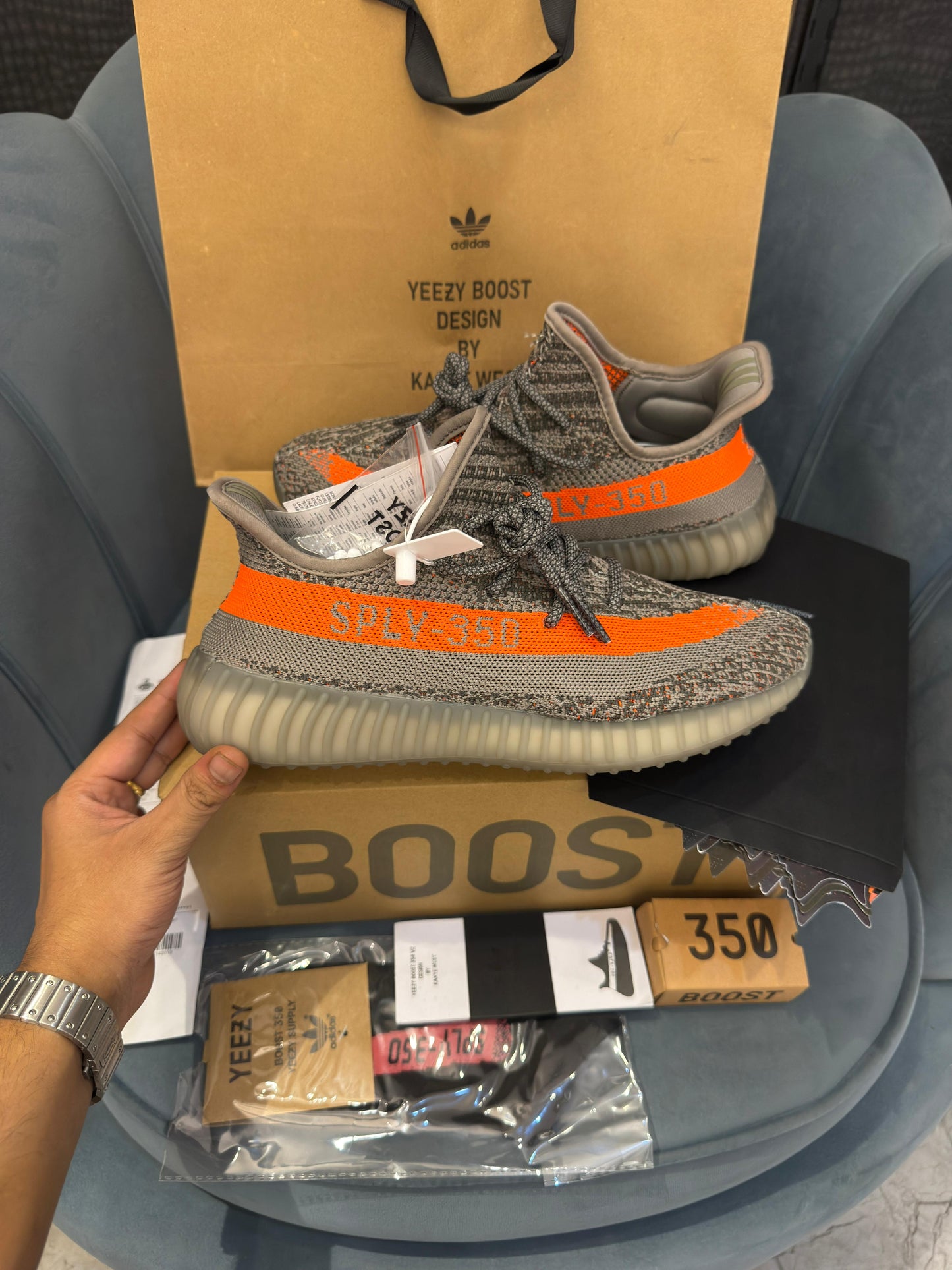 ADIDAS YZY 350 BELUGA SEMI UA