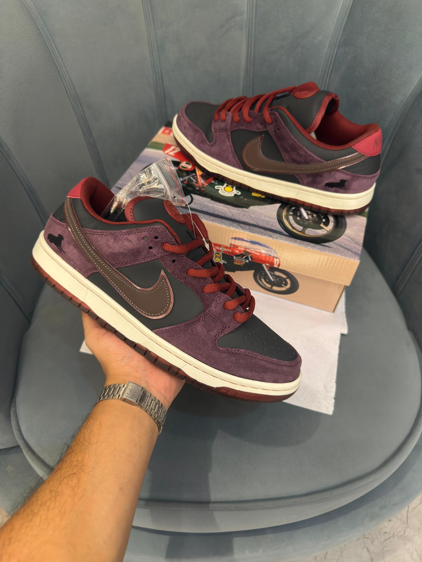 NIKE SB DUNK RIOT SKATESHOP