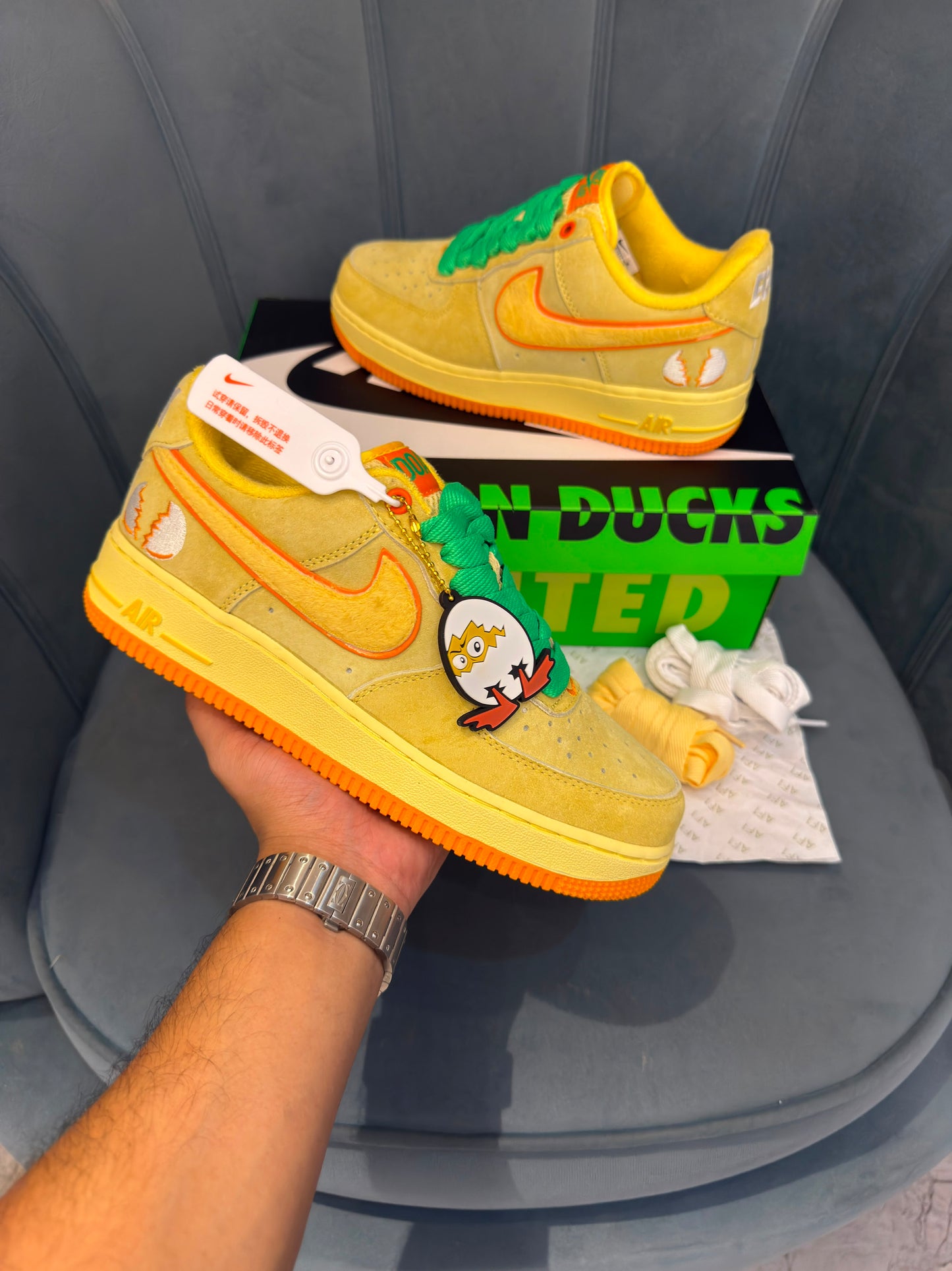NIKE AIRFORCE x DOAF EGG OR DUCK