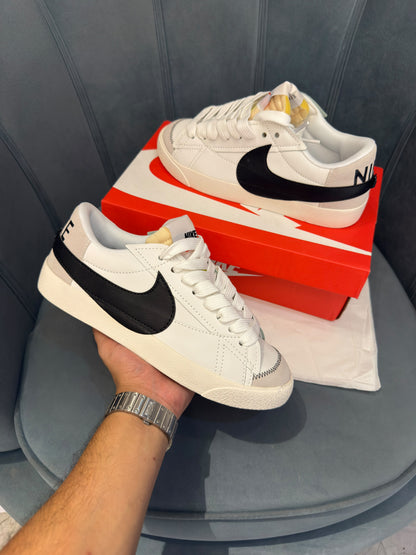 NIKE BLAZER SHORT 77 JUMBO
