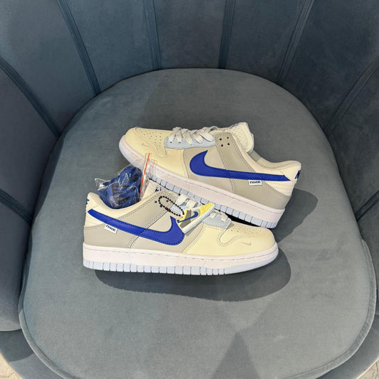 NIKE SB DUNK IVORY HYPER ROYAL