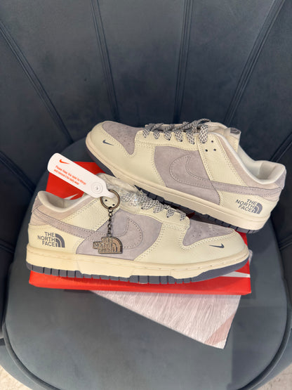 NIKE SB DUNK X NORTH FACE OG GREY