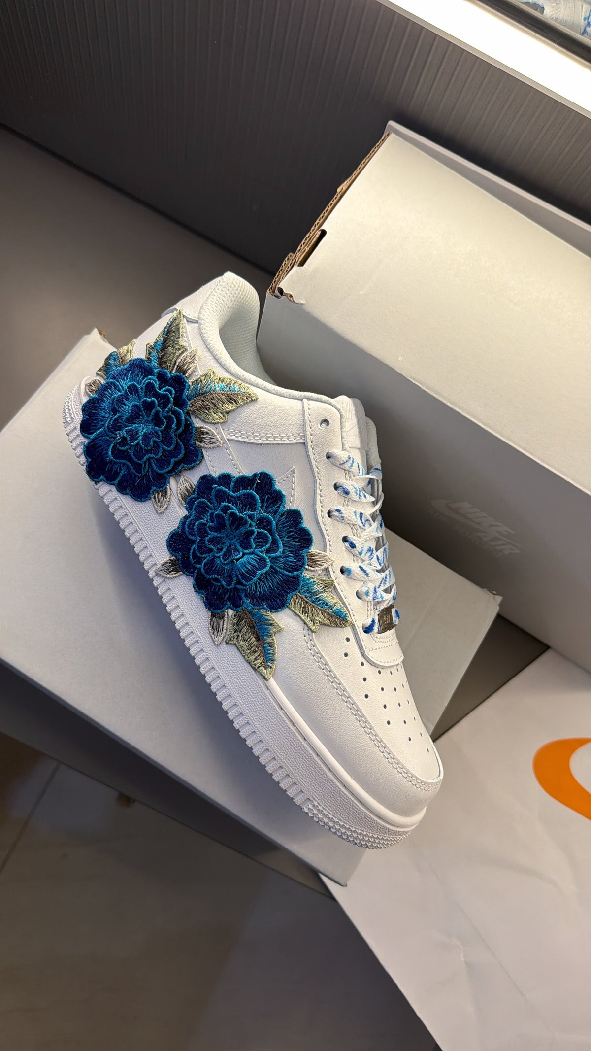 NIKE AIRFORCE ONE FLOWERS CUSTOMIZED