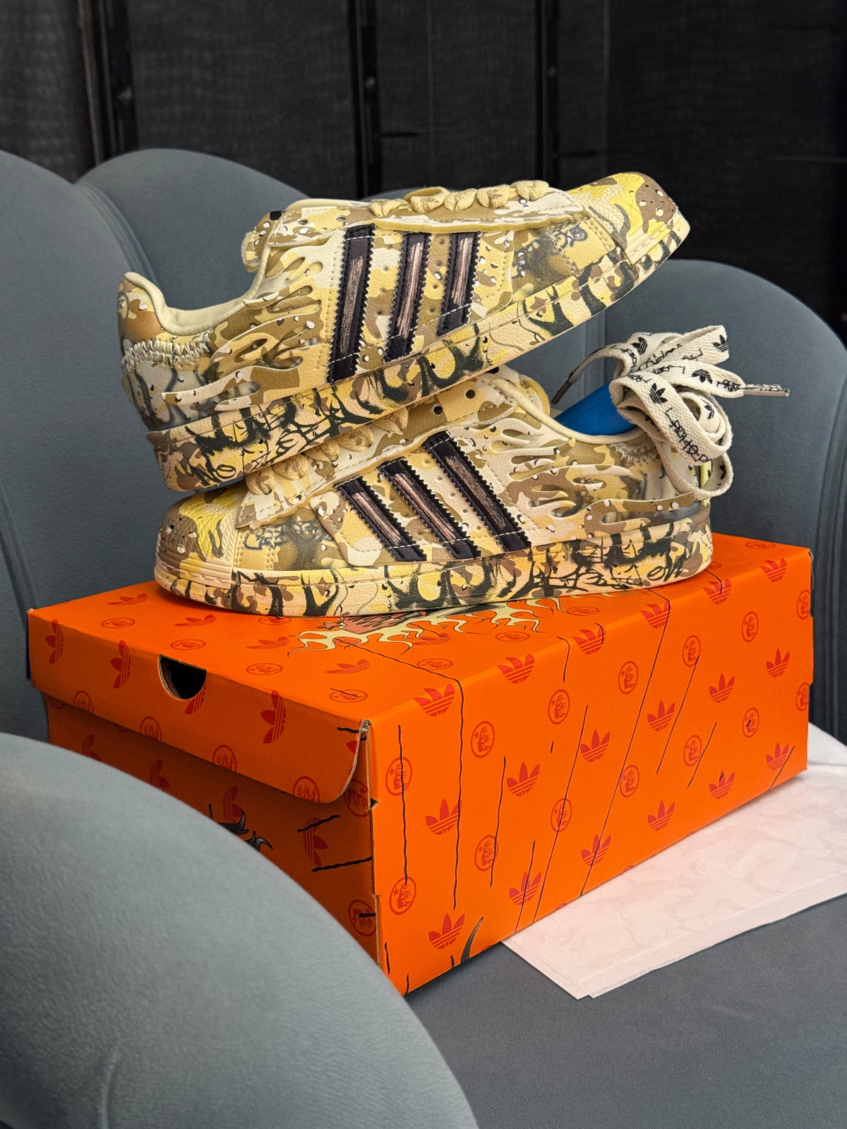 ADIDAS SUPERSTAR HELLSTAR DESART