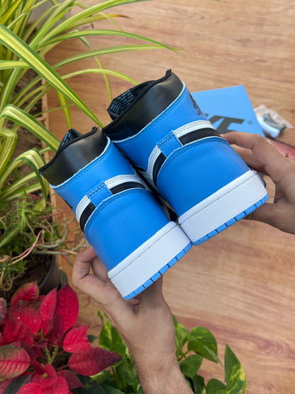 AIR JORDAN RETRO 1 HIGH UNC TOE SEMI UA