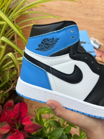 AIR JORDAN RETRO 1 HIGH UNC TOE SEMI UA