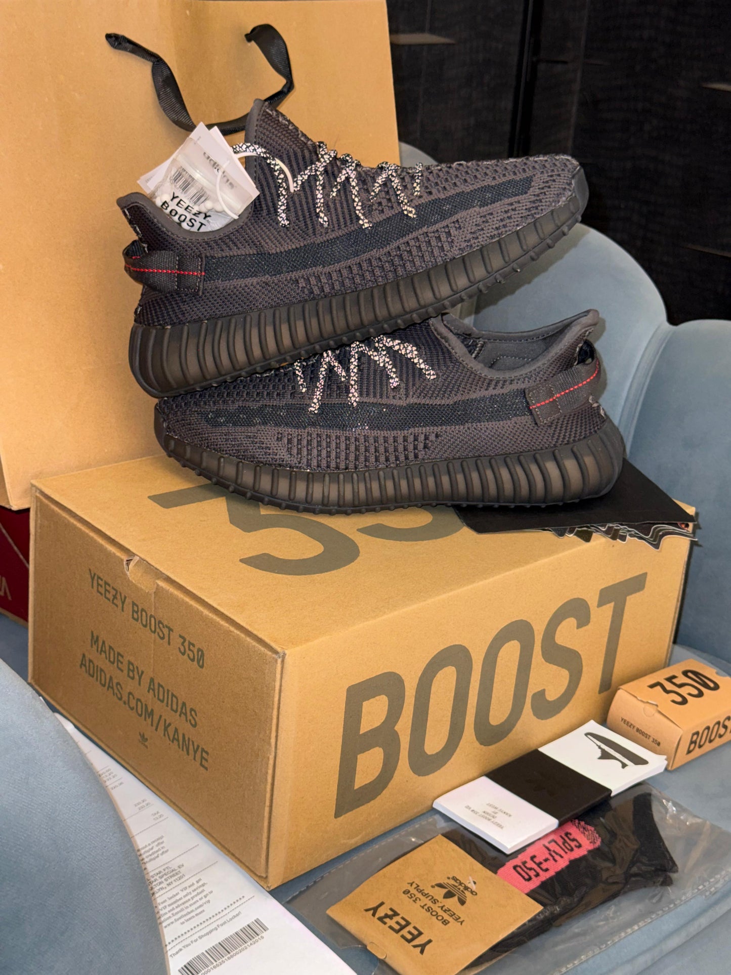 ADIDAS YEEZY 350 BLACK LACE REFLECTIVE SEMI UA