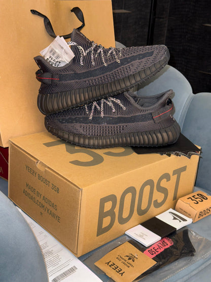 ADIDAS YEEZY 350 BLACK LACE REFLECTIVE SEMI UA