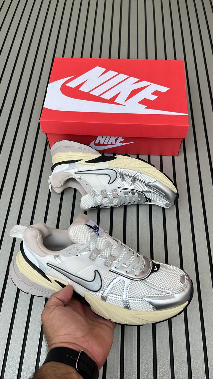 NIKE V2K RUN SILVER
